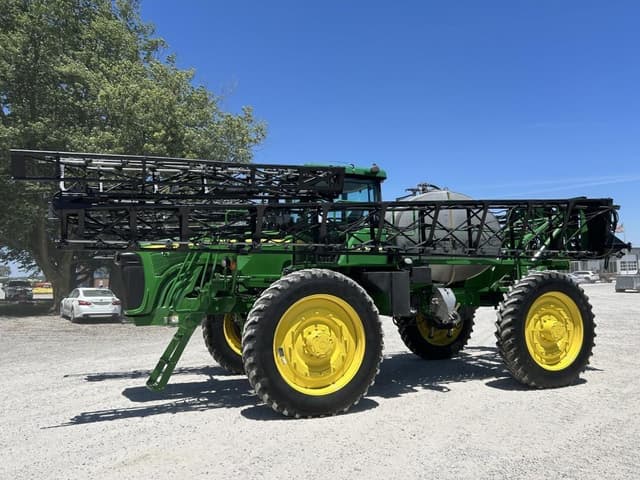 Image of John Deere 4920 equipment image 1