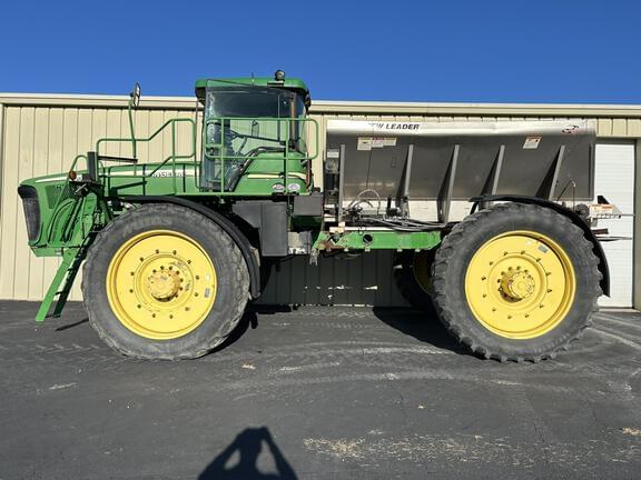 Image of John Deere 4920 equipment image 1