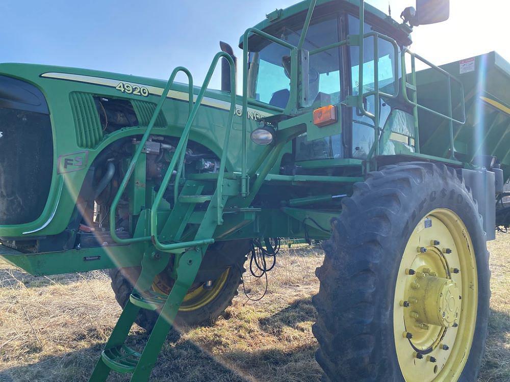 Main image John Deere 4920 1