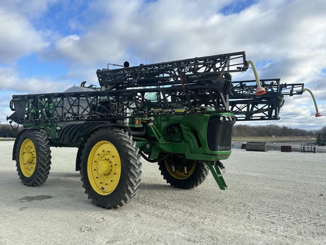 Image of John Deere 4920 equipment image 2