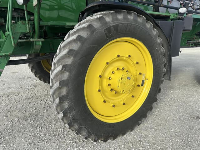 Image of John Deere 4920 equipment image 4
