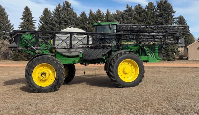 Image of John Deere 4920 equipment image 4