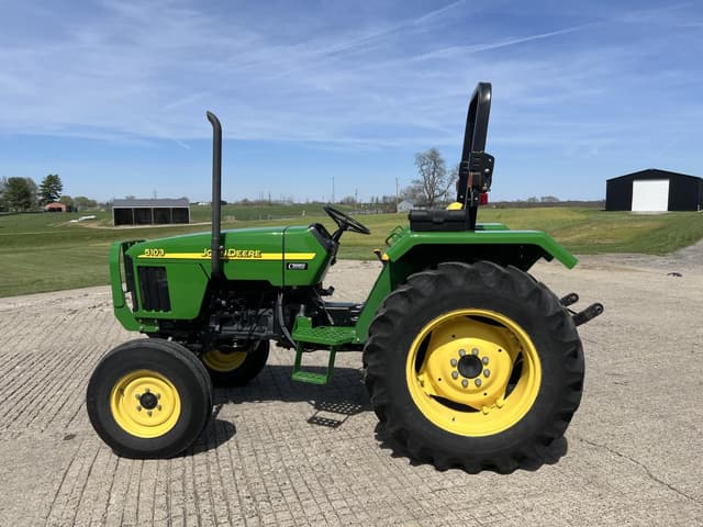 Image of John Deere 5103 equipment image 2