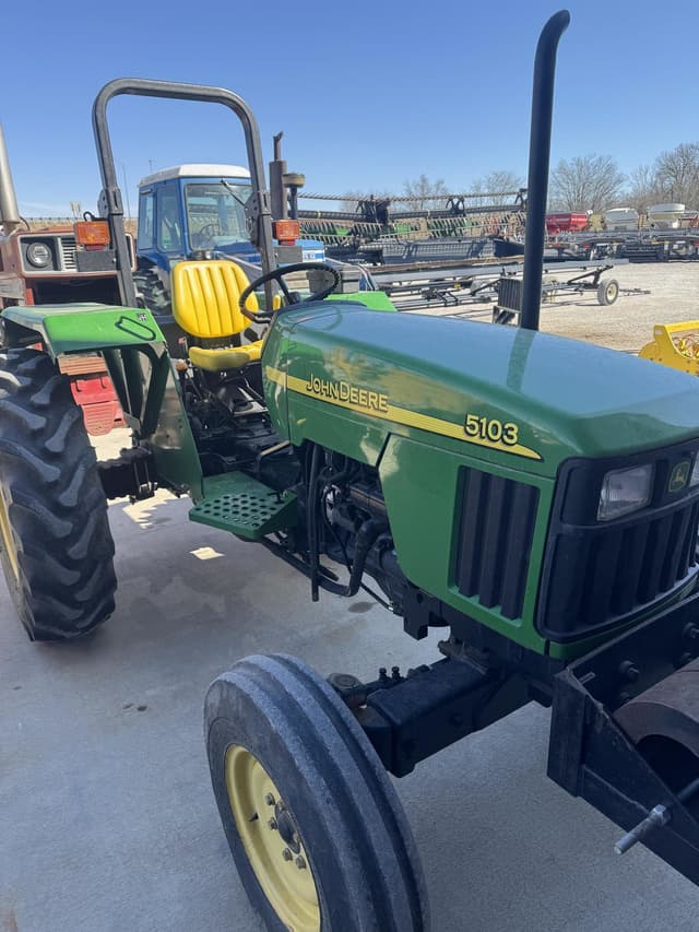 Image of John Deere 5103 equipment image 3
