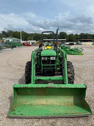 Image of John Deere 5105 equipment image 1