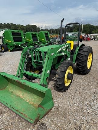 Image of John Deere 5105 Primary image