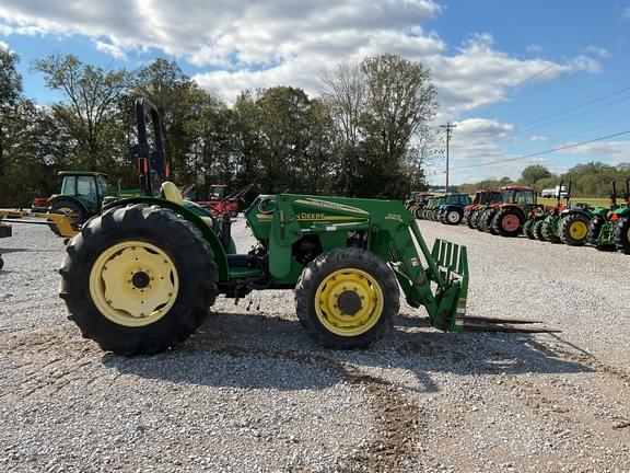 Image of John Deere 5105 equipment image 4