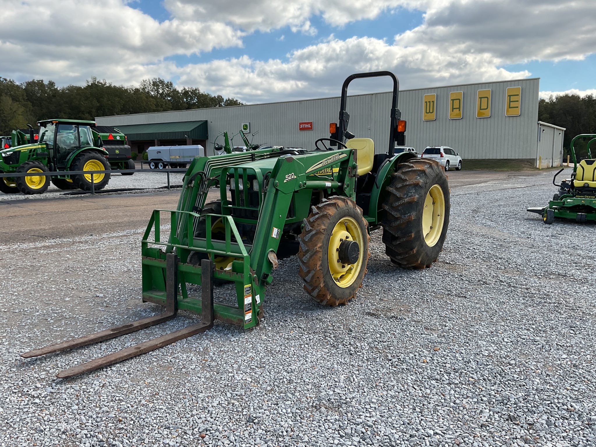 2005 John Deere 5105 Image