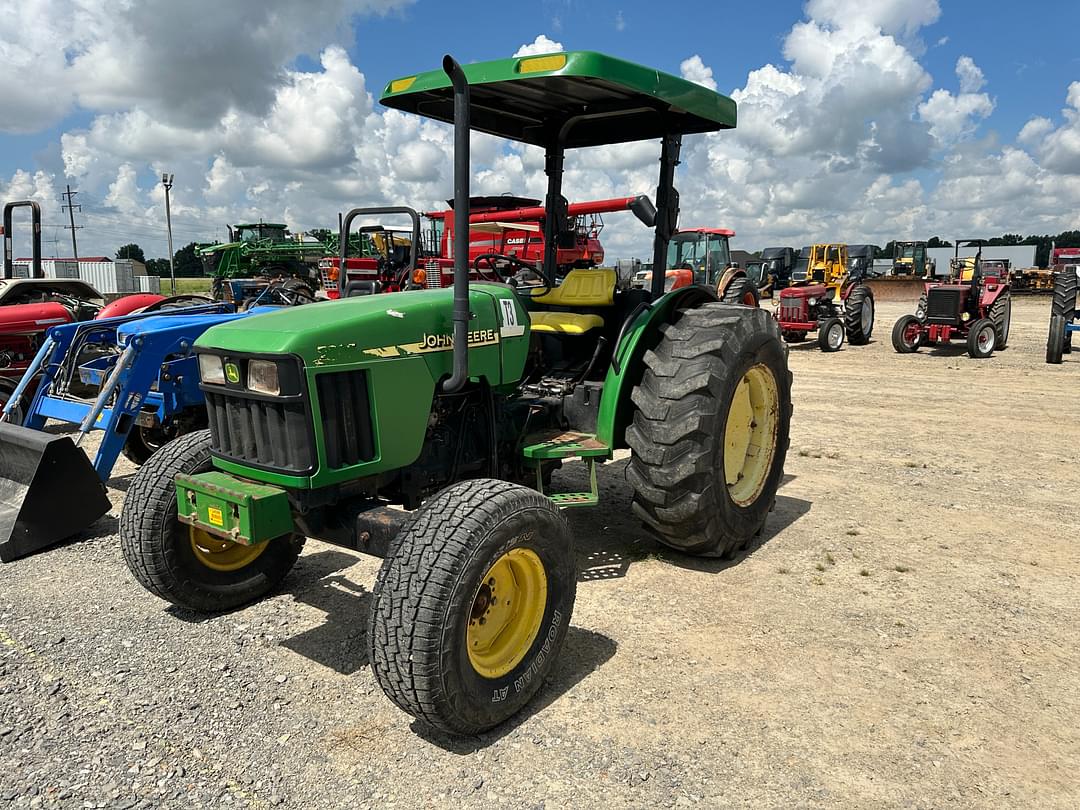 Image of John Deere 5205 Primary image