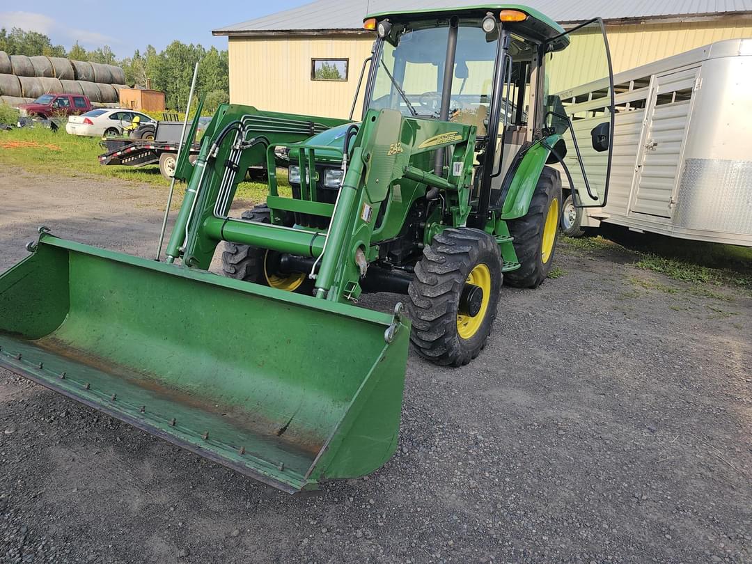 Image of John Deere 5225 Primary image