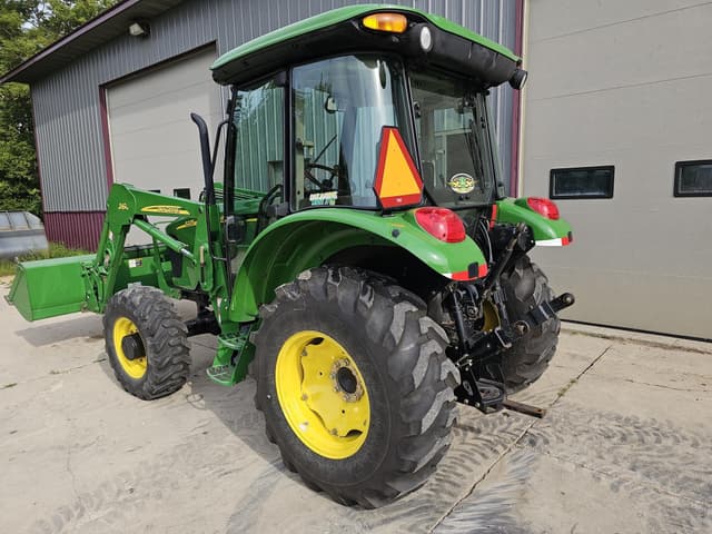 Image of John Deere 5225 equipment image 4