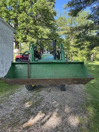 Image of John Deere 5225 equipment image 2