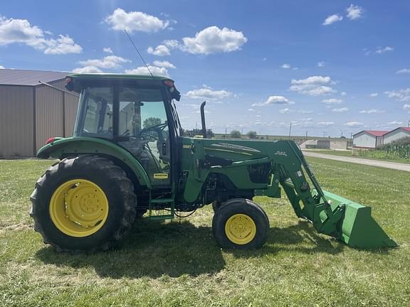 Image of John Deere 5225 equipment image 3