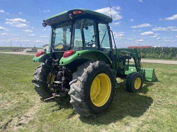 Image of John Deere 5225 equipment image 4