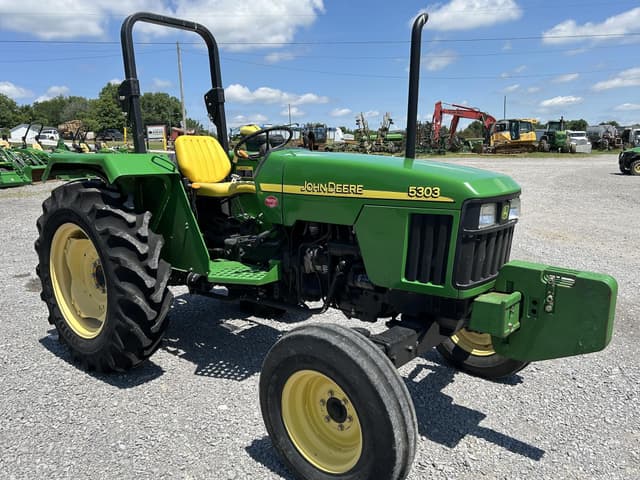 Image of John Deere 5303 equipment image 2