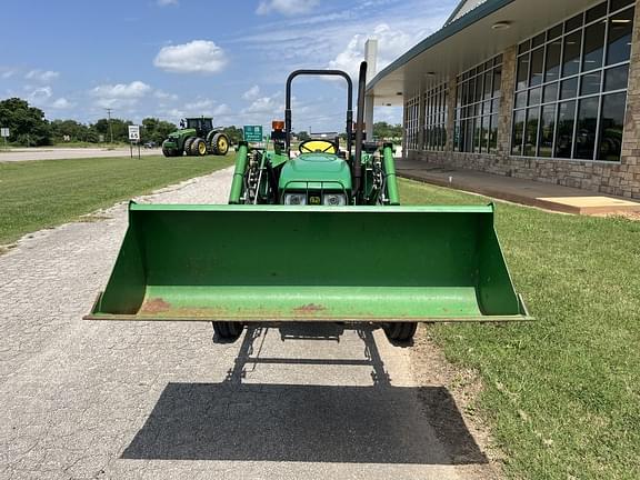 Image of John Deere 5303 equipment image 3