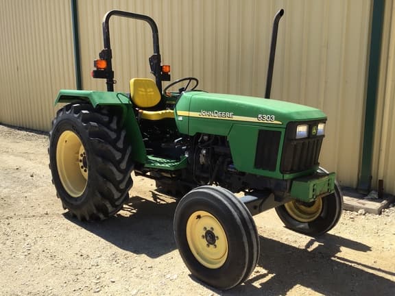 Image of John Deere 5303 equipment image 4