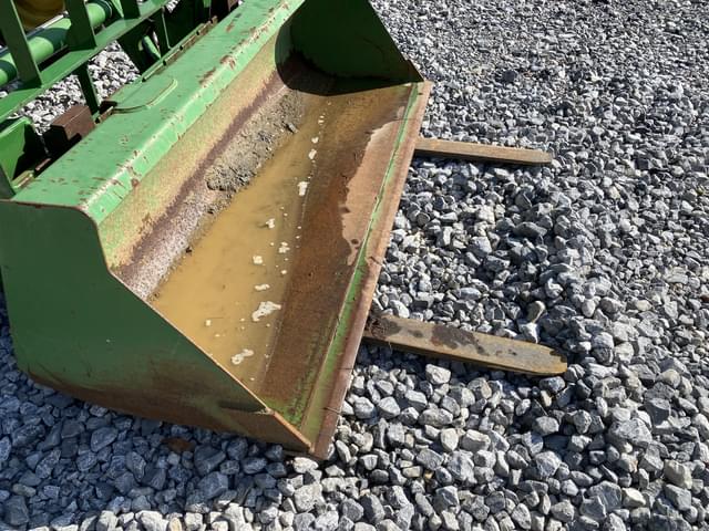 Image of John Deere 5303 equipment image 4