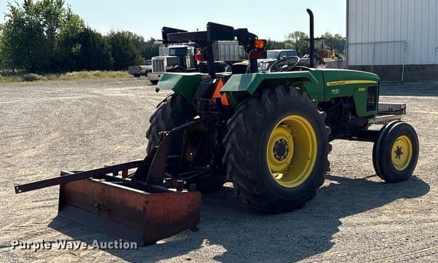 Image of John Deere 5303 equipment image 4