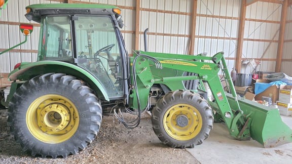 2005 John Deere 5325 Equipment Image0