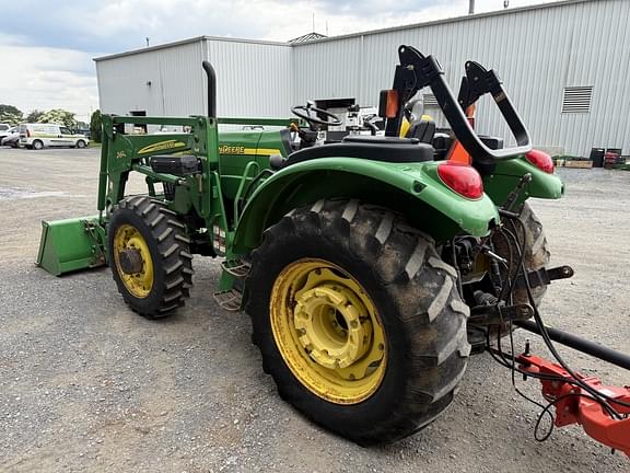 Image of John Deere 5325 equipment image 1