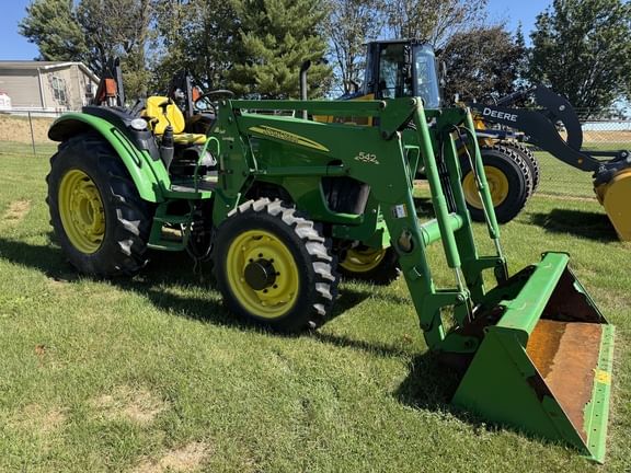 2005 John Deere 5325 Equipment Image0