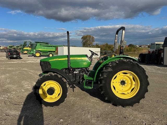 Image of John Deere 5325 equipment image 1