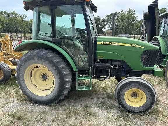 Image of John Deere 5325 equipment image 1