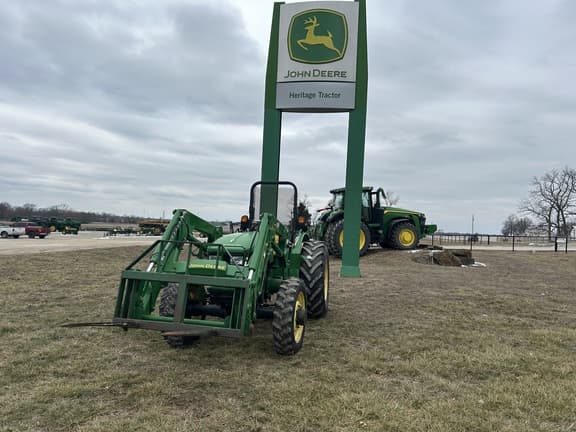 Image of John Deere 5325 equipment image 1