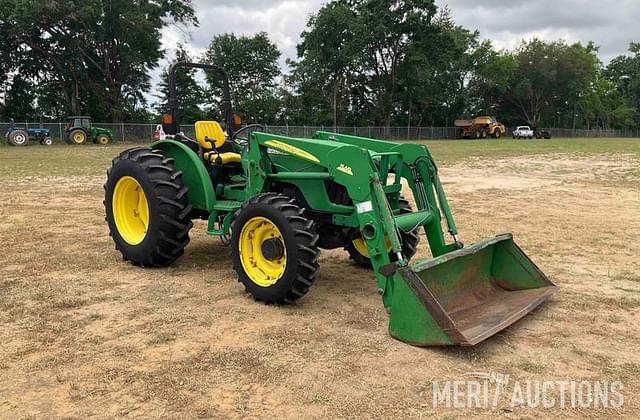 Image of John Deere 5325 equipment image 1