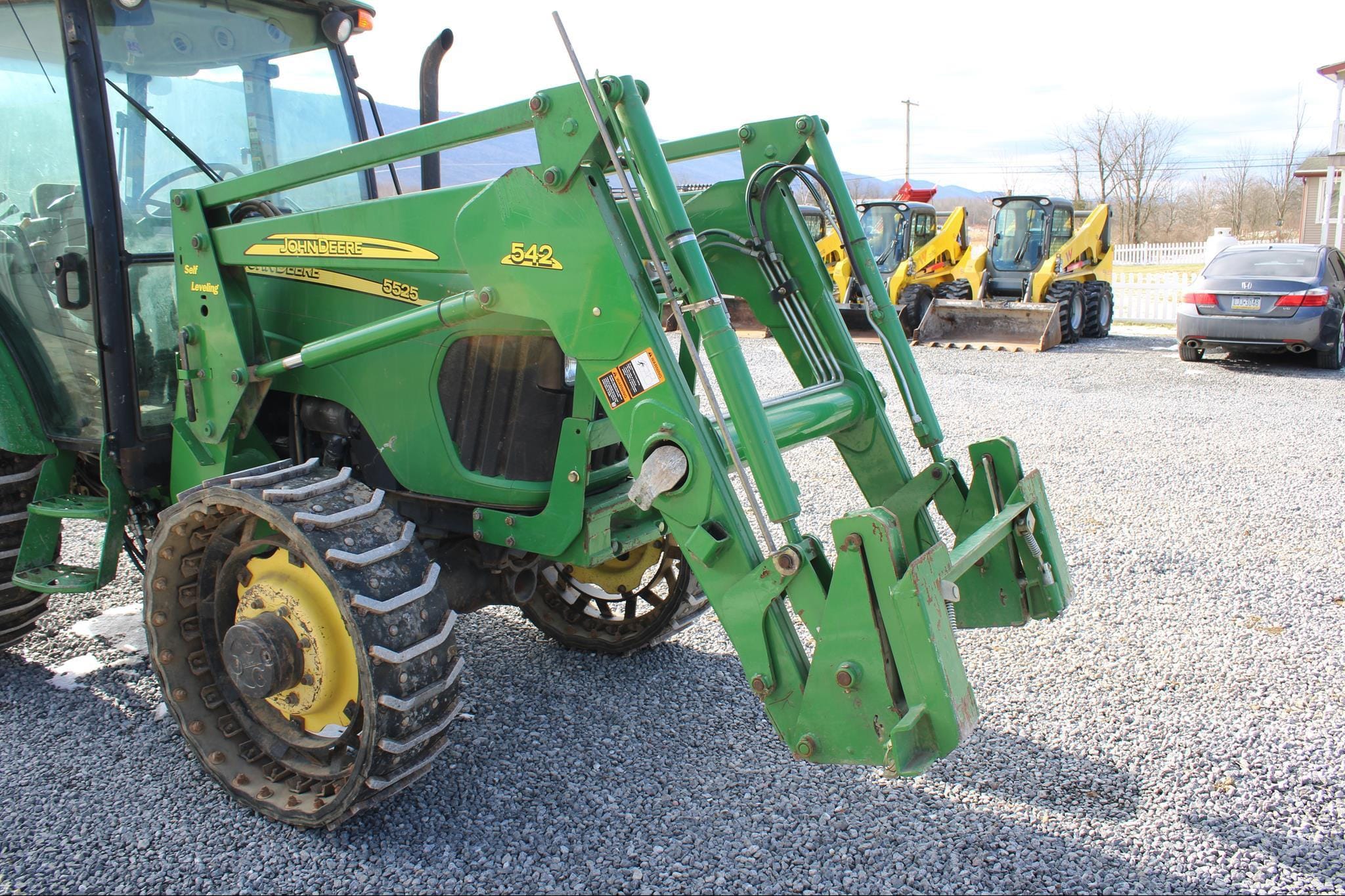 2005 John Deere 542 Equipment Image0