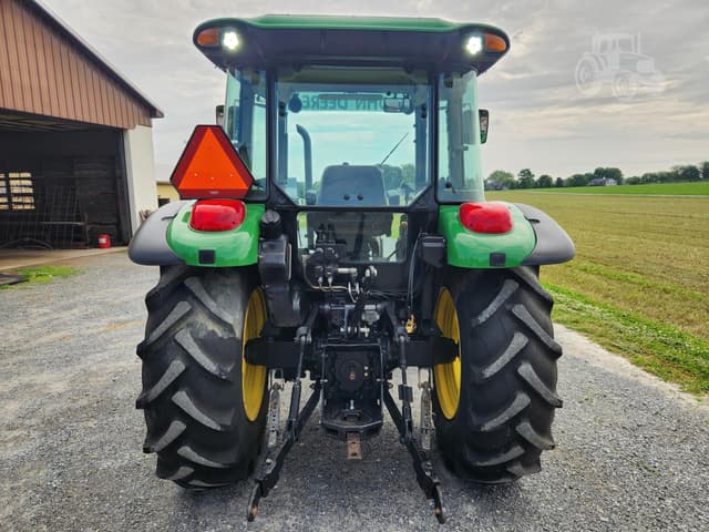 Image of John Deere 5425 equipment image 3