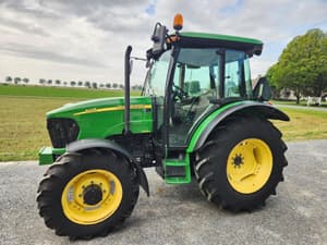 2005 John Deere 5425 Image