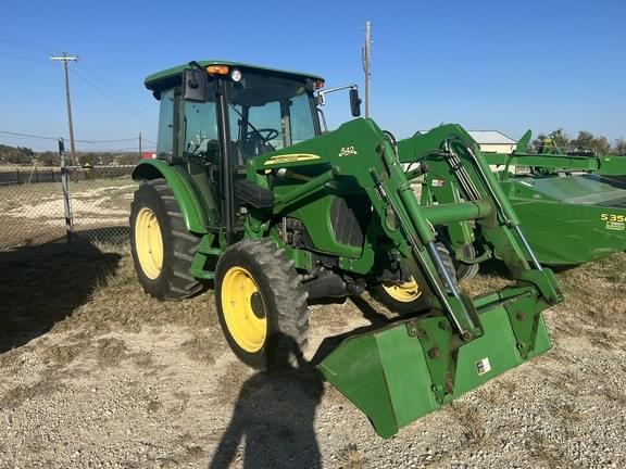 Image of John Deere 5425 equipment image 1