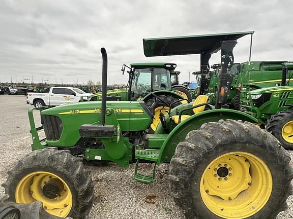 Image of John Deere 5425 equipment image 3