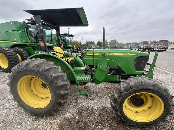 Image of John Deere 5425 equipment image 4