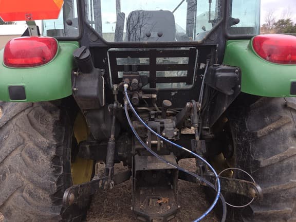 Image of John Deere 5425 equipment image 3