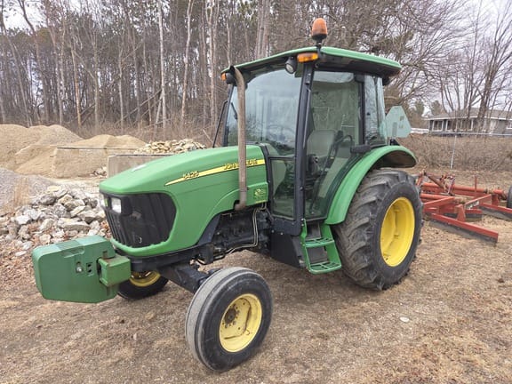 2005 John Deere 5425 Equipment Image0