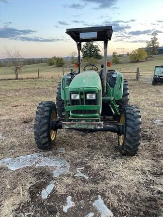 Image of John Deere 5425 equipment image 2