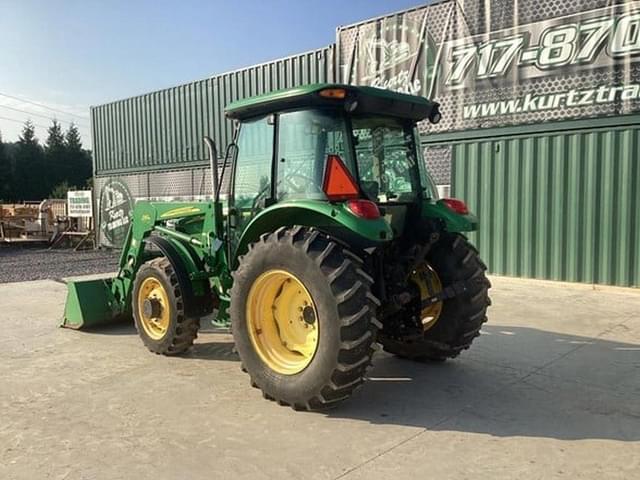Image of John Deere 5425 equipment image 1