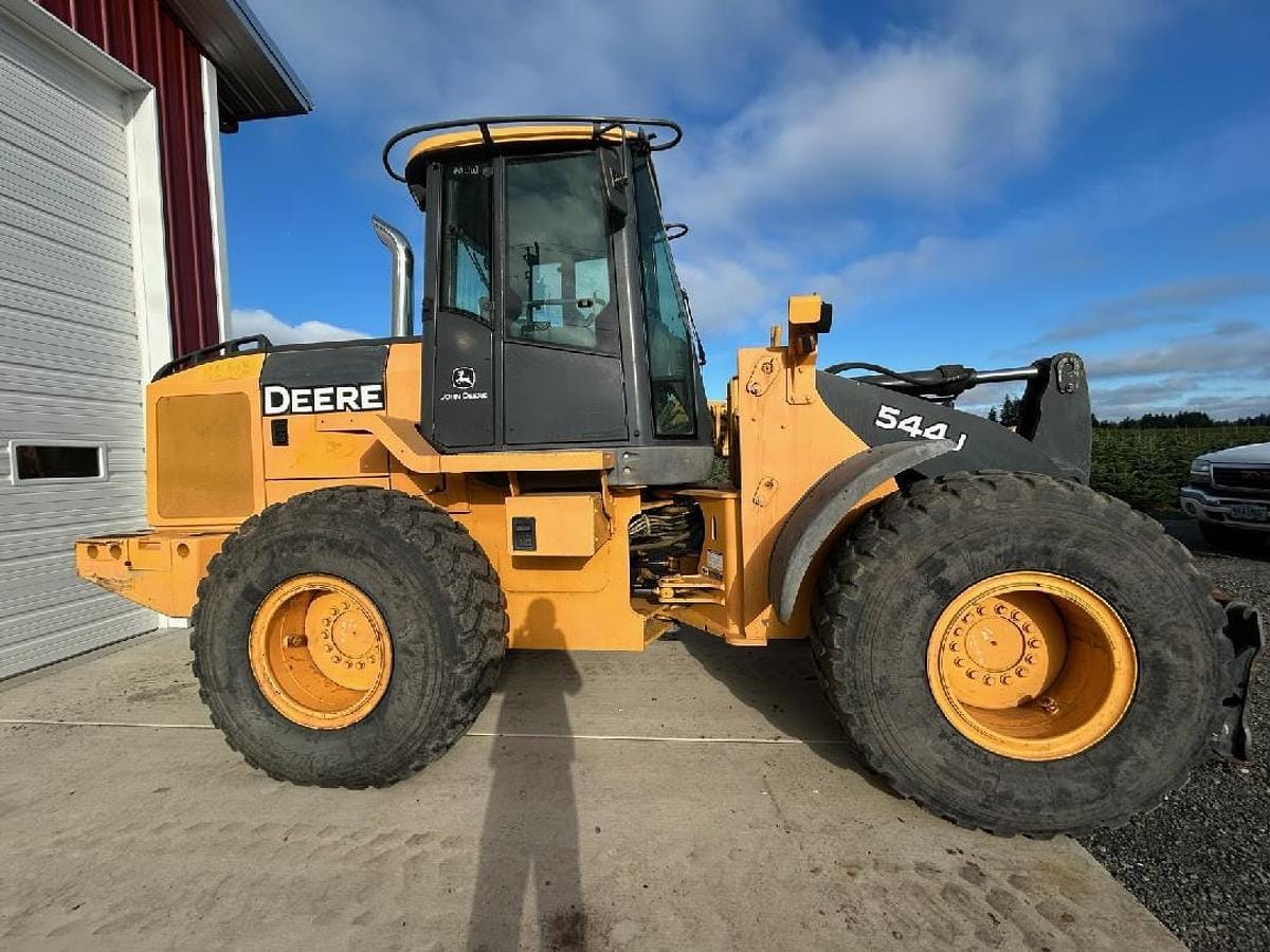 2005 John Deere 544J Equipment Image0