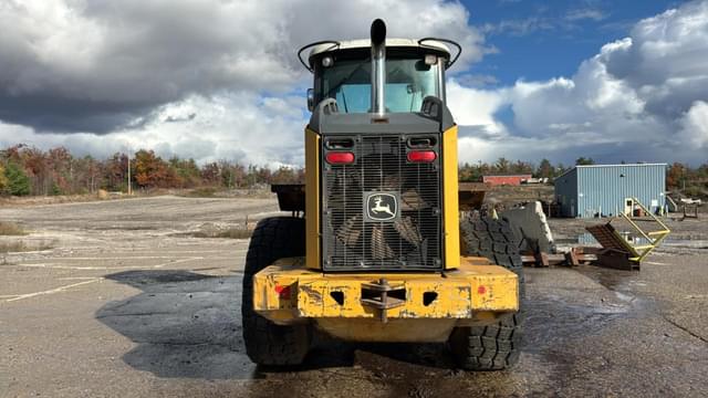 Image of John Deere 544J equipment image 3