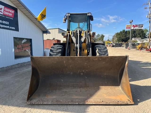 Image of John Deere 544J equipment image 2