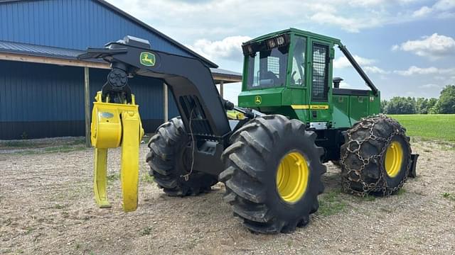 Image of John Deere 548 equipment image 4