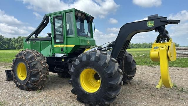 Image of John Deere 548 equipment image 2
