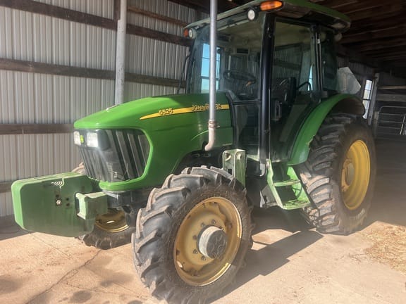2005 John Deere 5525 Equipment Image0