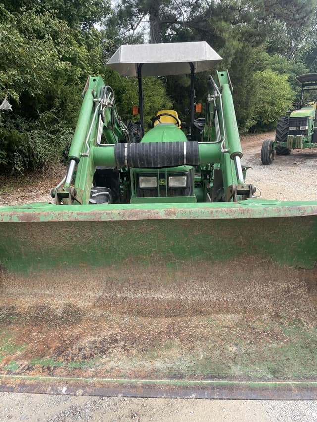 Image of John Deere 5525 equipment image 2