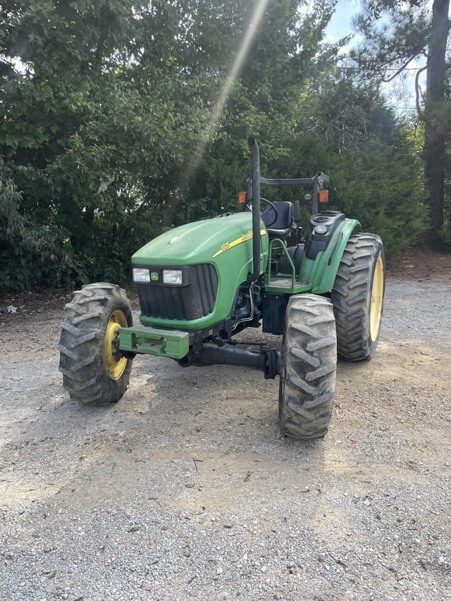 Image of John Deere 5525 equipment image 2