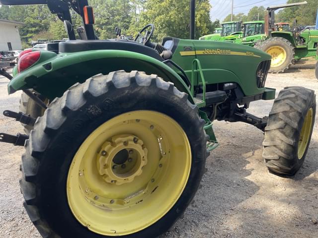 Image of John Deere 5525 equipment image 4