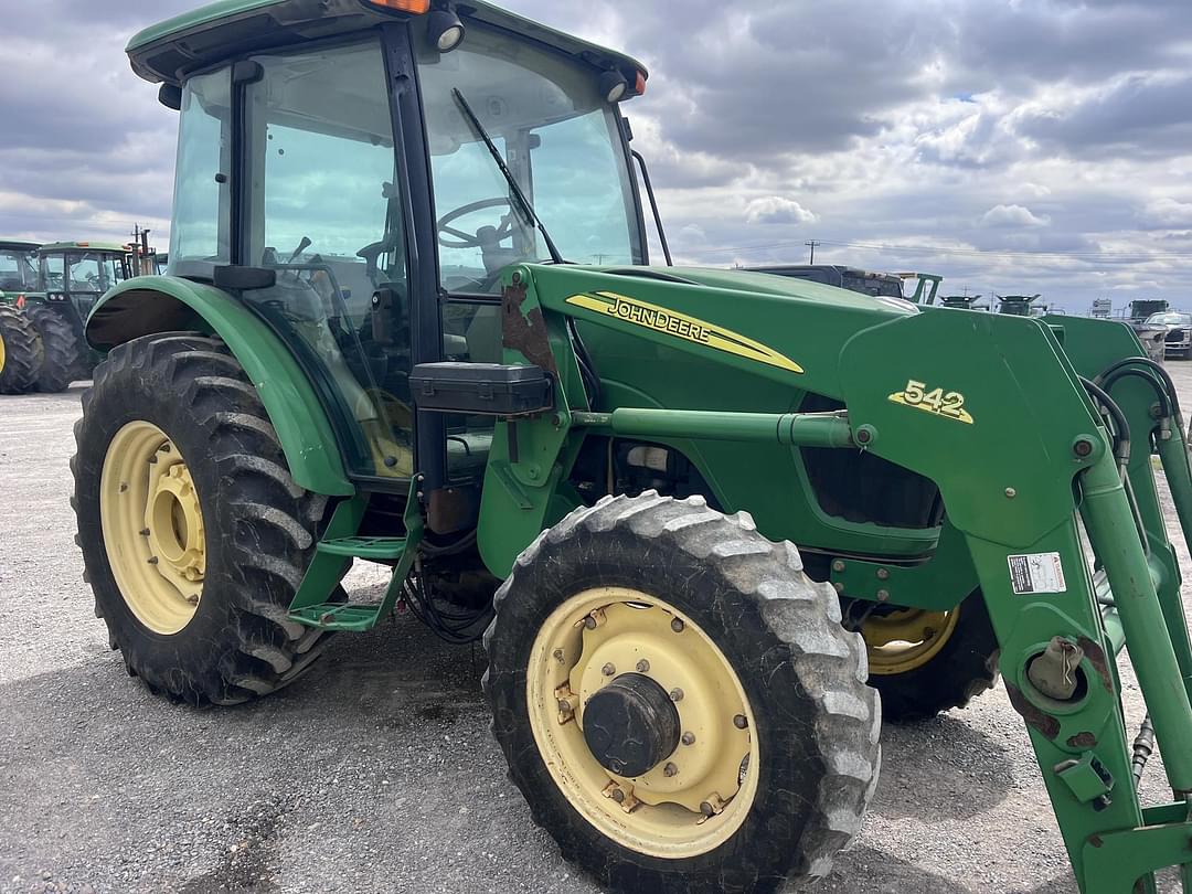 Image of John Deere 5525 Image 1